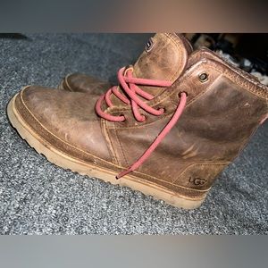 Uggs Harkley waterproof men’s boot, size 9